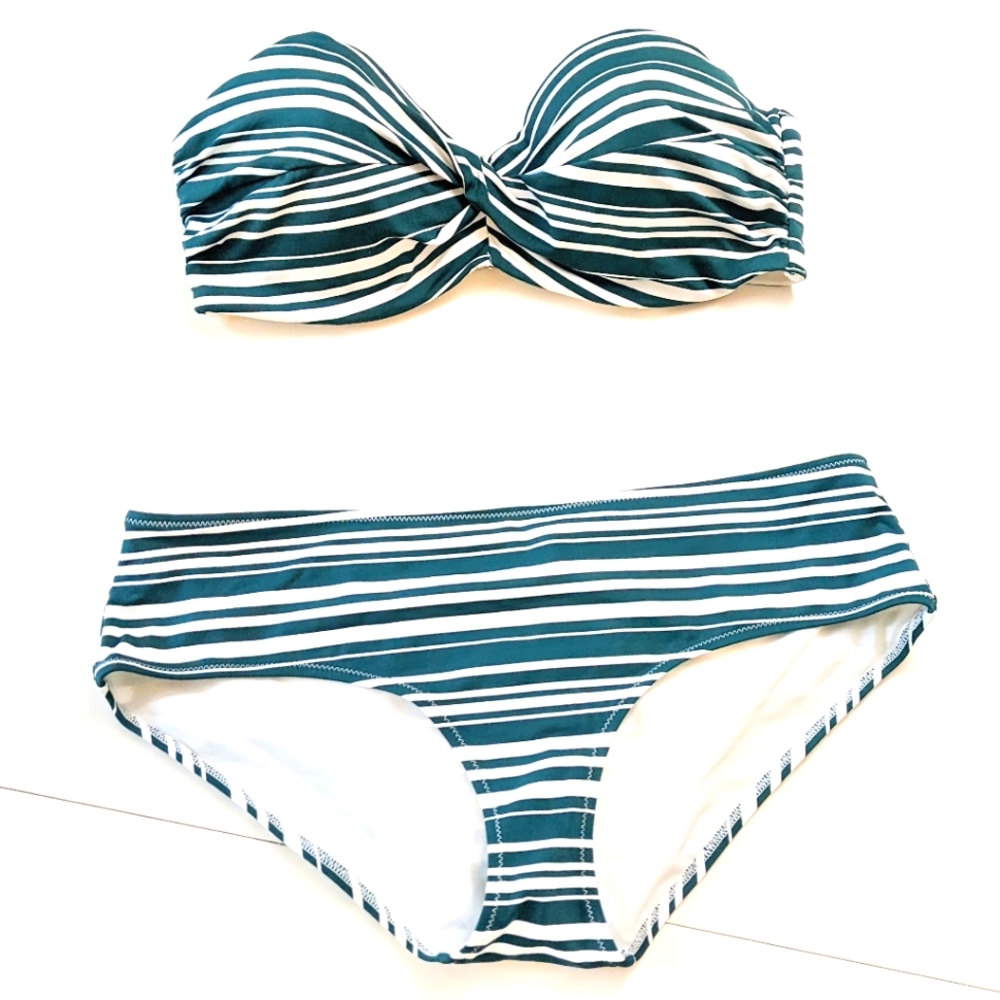 H&M Swimsuit, strapless Bandeau Top 36D, matching bottoms, in size 10.